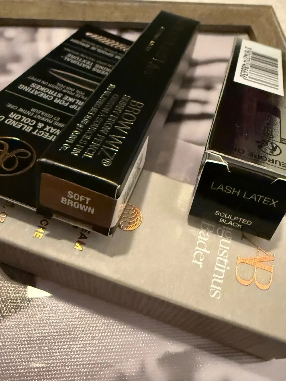 Overstock Beauty Bundle 🖤 - Picture 9 of 16